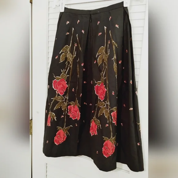 Vintage 80's Strawberry Fields Midi Floral Flair Pleated T Length Skirt. - Picture 7 of 12
